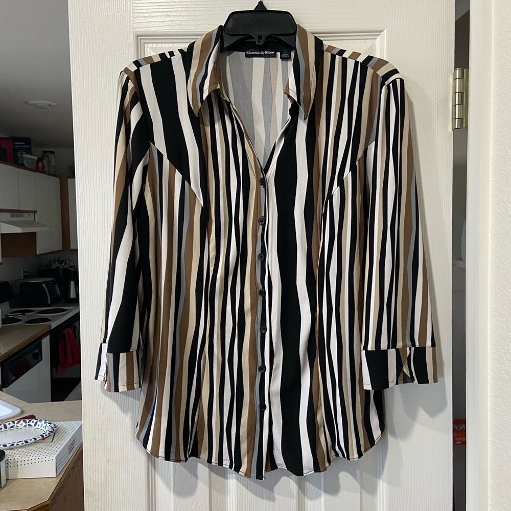 3/4 Sleeve Button Up Blouse